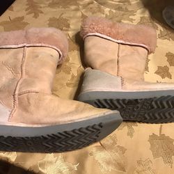 Women’s UGG Boots Size 9