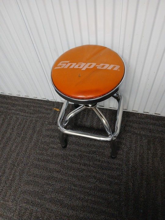 Snap-on Stooll