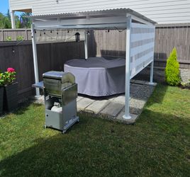 Outdoor Metal Pergola with Privacy Screen
