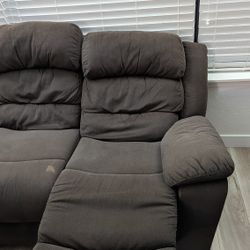 Reclining Sofa With Extendable Back Support & Leg Rest