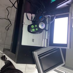 dvd for car has controller 25 games