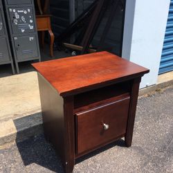 End-Side Table 24x18dx24