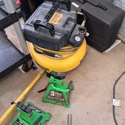 Dewalt Air Compresor 
