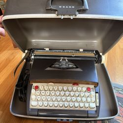 Vintage Sears Medalist Electric 12 Typewriter – 1960s Working