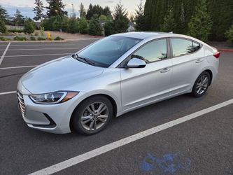2018 Hyundai Elantra SEL - Low Miles - Clean Title