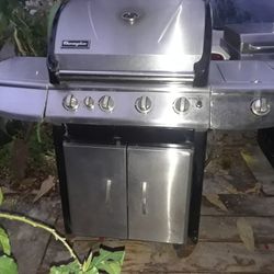 Stainless Steel BBQ Grill In Good Working Condition