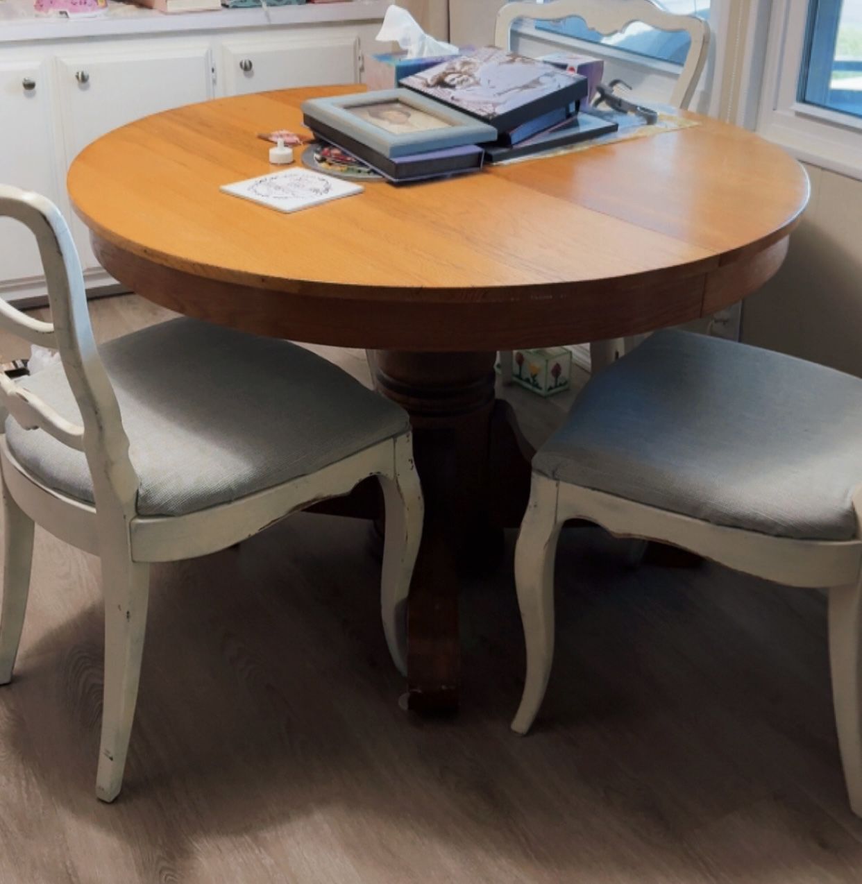 Dining Room Table With Chairs