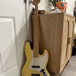 Fender Player Jazz Bass & Amp