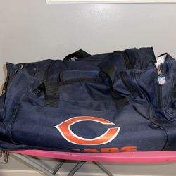 Official NFL Chicago Bears Roller Bag Insulated!!