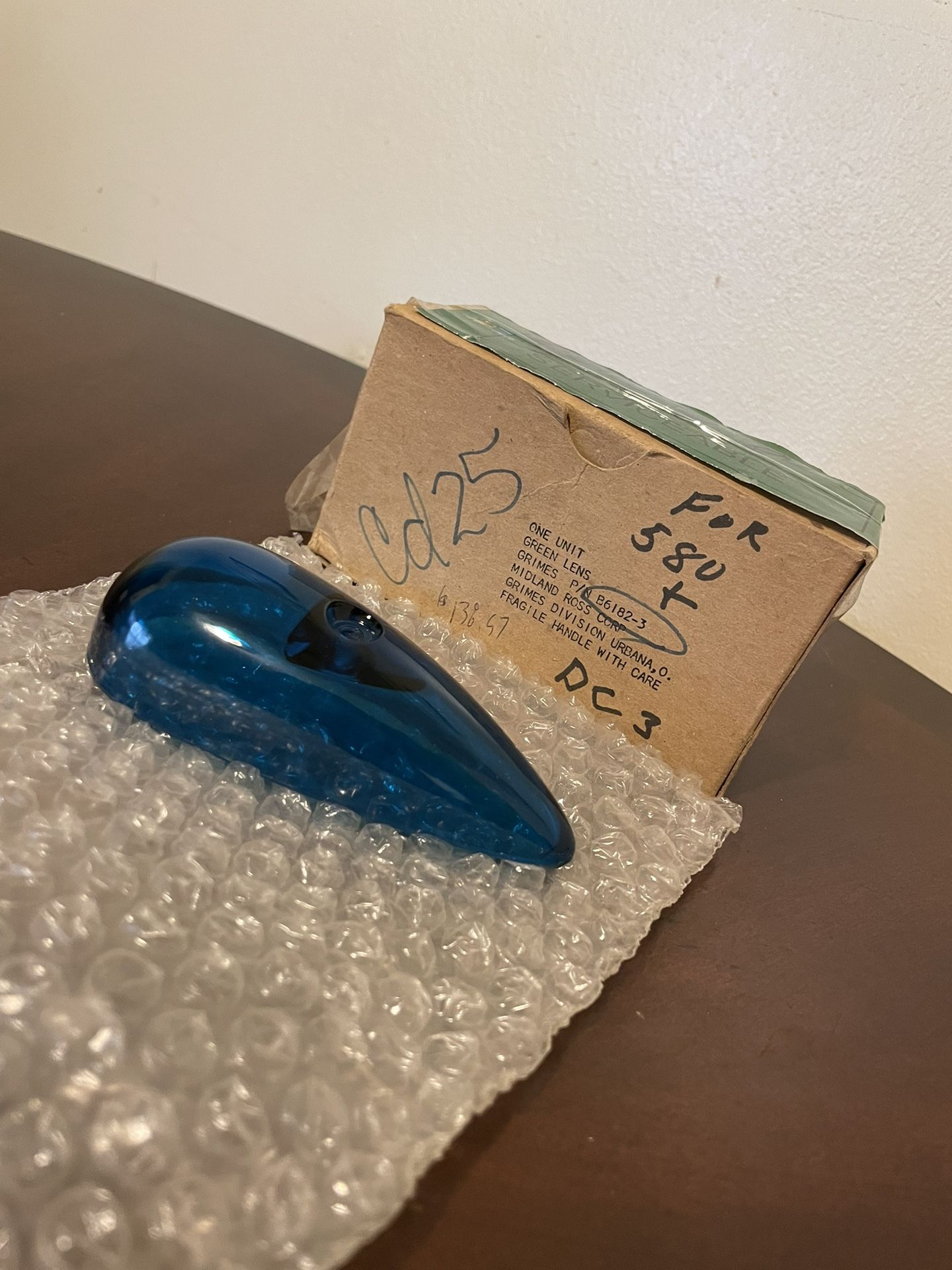 New Grimes Aircraft Lens - Green/Blue, P/N: B6182-3, Serviceable