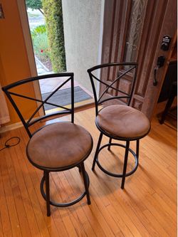 Swivel Bar Stools