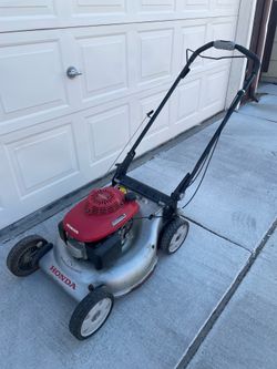 Good Gas Self-Propelled , Honda lawnmower, double blades