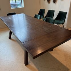 Large Extending Wooden Dinning Table 6 -8 Seater 