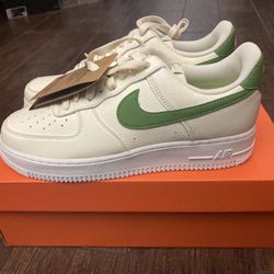 Women’s Nike Air Force One. Brand new. Women’s size 9.5/men’s size 8. 