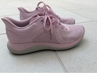 Lululemon women’s size 7-7.5 Chargefeel 2 workout shoe