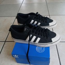 Mens Black And White Adidas Nizza Size 9 and a half