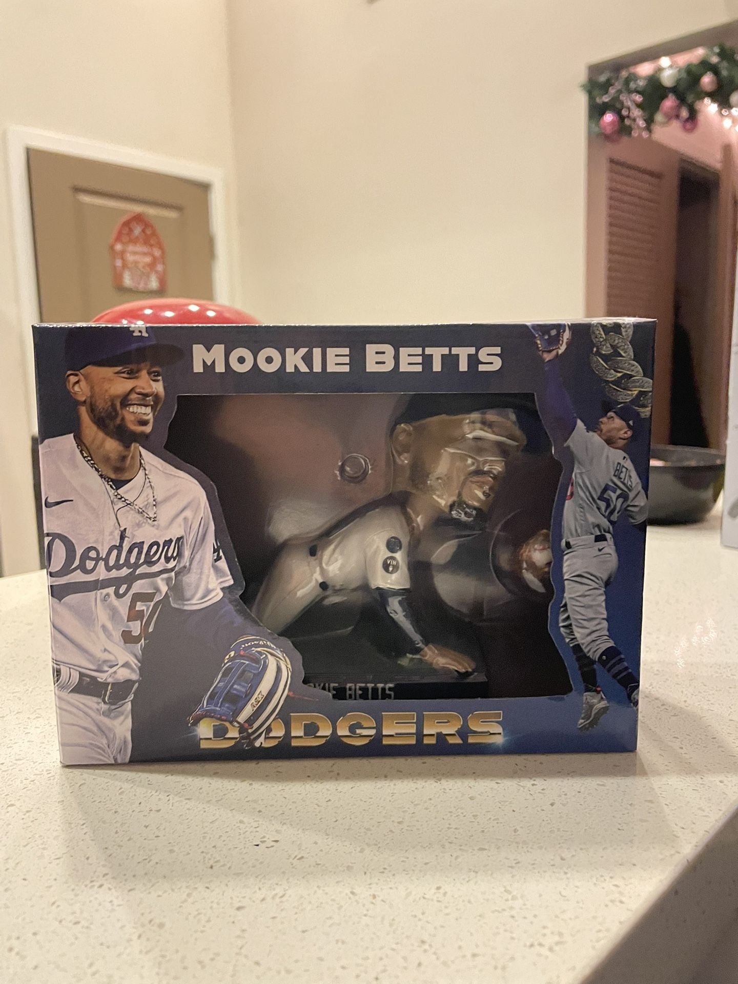 2023 Golden Glove Mookie Betts