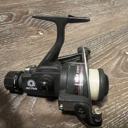 Daiwa AG 750  Reel
