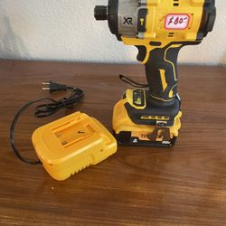 New Dewalt Impact Driver W/20v, 8 Ah Battery & Charger