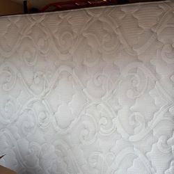 Like New Beautiful Hampton Rhodes King Size Mattress Only. 