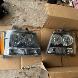 2007-2014 Chevrolet Tahoe Headlights 
