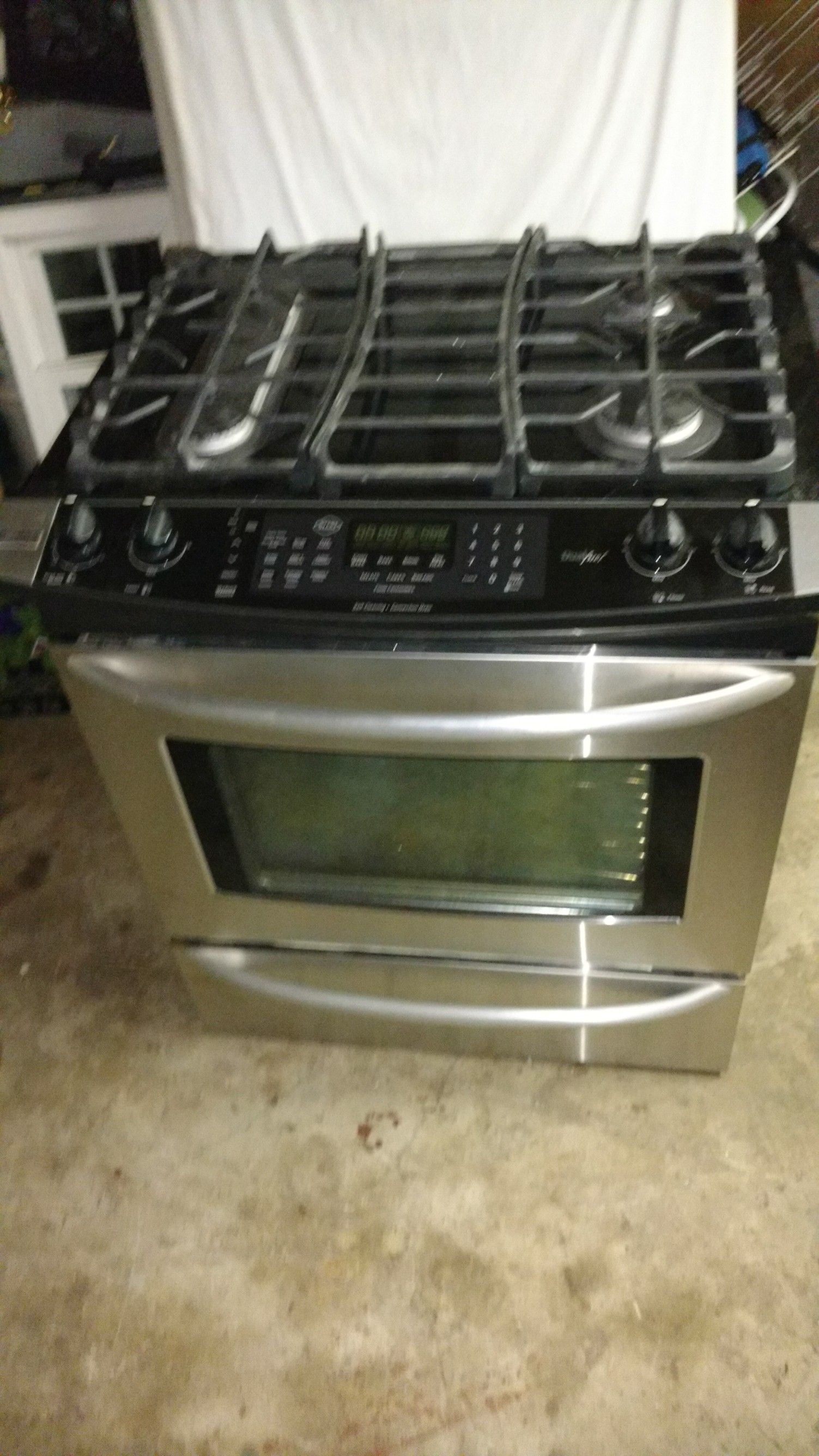 Gas range/electric oven combination Kenmore Elite