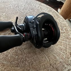 Bass Pro Shops Pro Qualifier LH BaitCaster