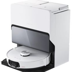 For Sale! Roborock S8 MaxV Ultra Robotic Vacuum – Nearly New – $700 (Firm)