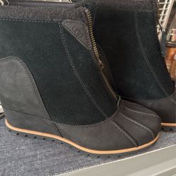 Botas Negras Ugg Size 7/2 De Mujer Nuevas