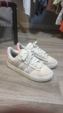Adidas ladies size 9