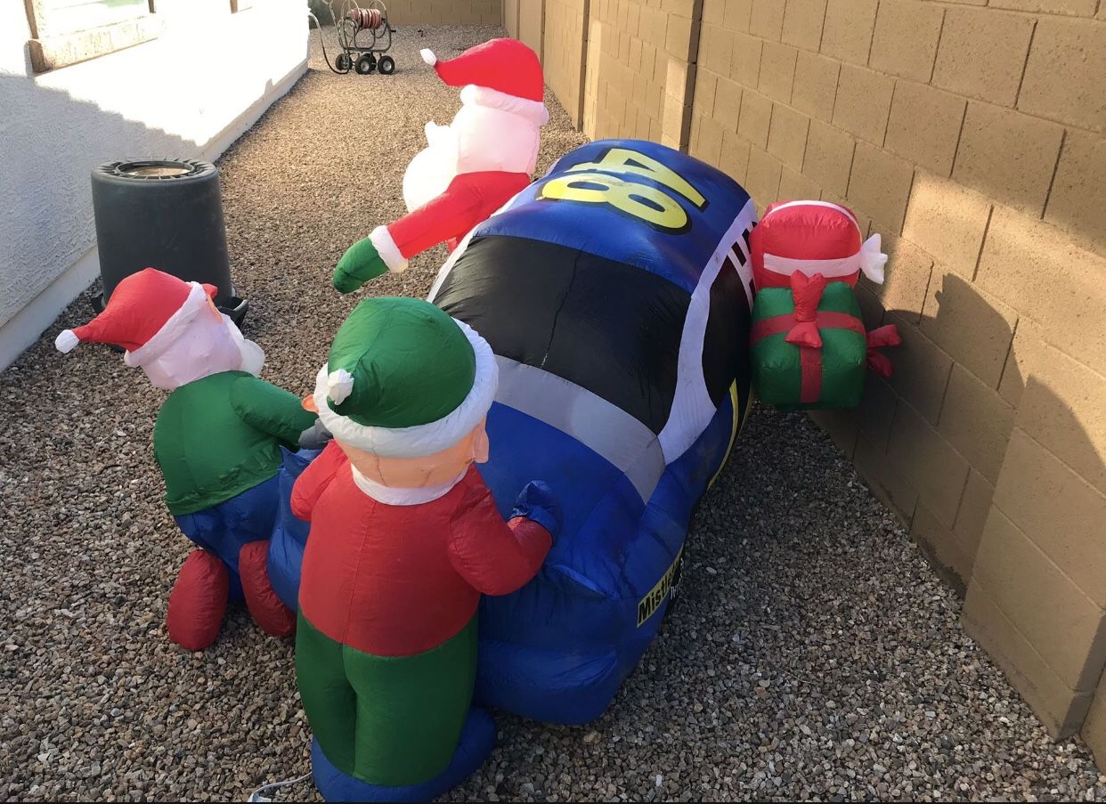 Large LOWES NASCAR JIMMIE JOHNSON #48 CHRISTMAS INFLATABLE AIRBLOW Santa ELVES