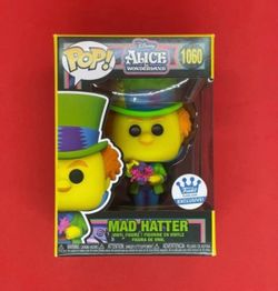 Funko POP! -Alice in Wonderland- Black Light Mad Hatter #1060 - Funko Shop