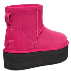 Ugg Boots Color Is Raddish