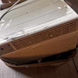Used Keystone Window Air Conditioner 
