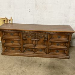 CURB ALERT - FREE FURNITURE 