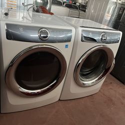 Electrolux Washer And Gas Dryer Used 
