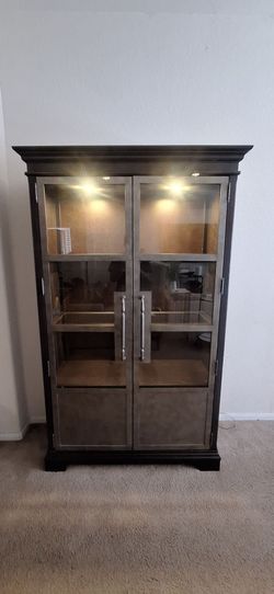 Luxurious Cabinet