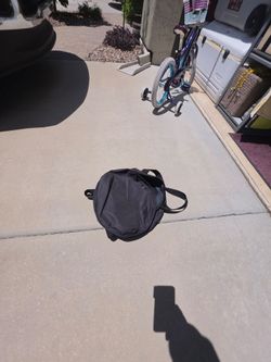 Round Black Hot pot Holder for travel