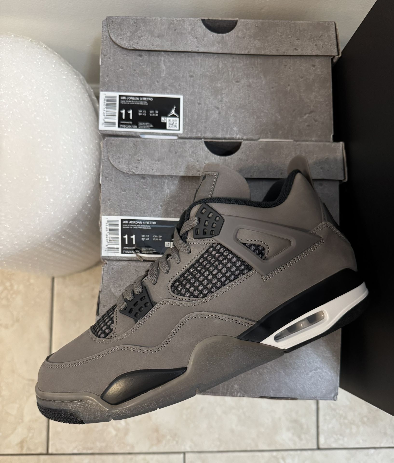 JORDAN RETRO 4 CAVESTONE