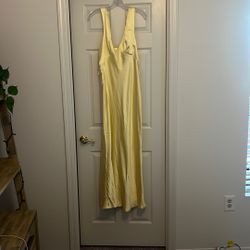 BRAND NEW Dress 💛