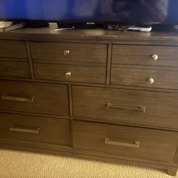 Amazing Condition Dresser + 2 Night Stands + Bed frame 