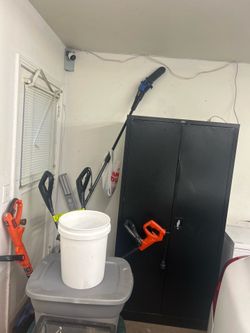 Yard sale moving out of state electric all working welcome to test everything for 200 batteries included for electric tree trimmer