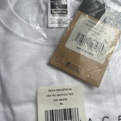 North Face X Supreme Tee ( XL )