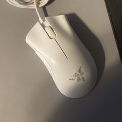 Razor death adder essential