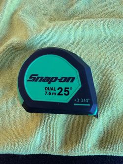 Snap on tape measure