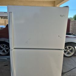 Whirlpool Refrigerator 