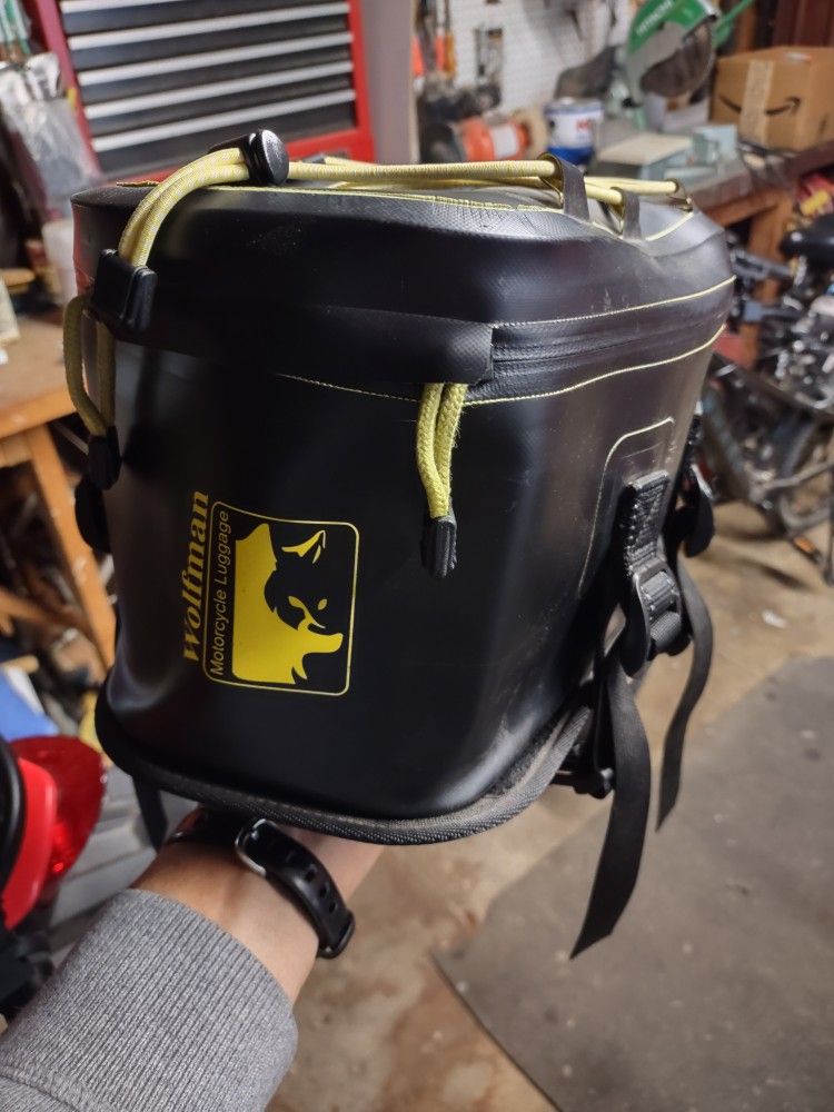 Wolfman Peak Tail Bag