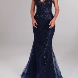 $600 Ellie Wilde Prom Dress - Size 8 - Navy Blue - Excellent Condition!