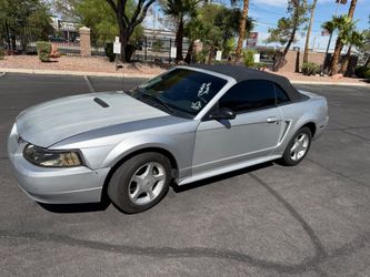 Ford Mustang Convertible Silver