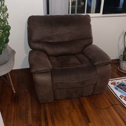 Love Seat Couch. Brown Leather